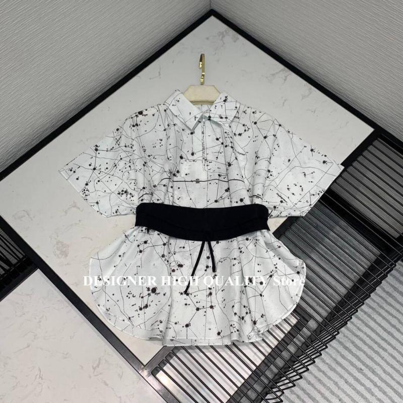 2021 New Spring Summer Print Shirts Women Short Batwing Sleeve Print White Shirt Fashion Designer Blouse With Waistband
2021 New Spring Summer Print Shirts Women Short Batwing Sleeve Print White Shirt Fashion Designer Blouse With Waistband