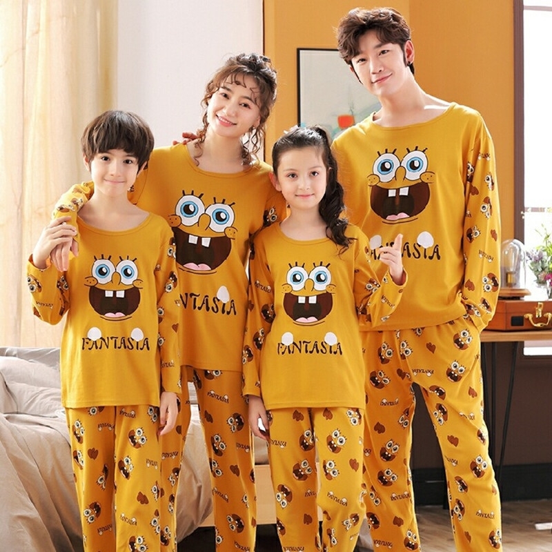 Family Matching Pajamas Set Father Son Night Wear Romper Cotton Pajamas Mother Daughter Clothes Pyjamas 201104
Family Matching Pajamas Set Father Son Night Wear Romper Cotton Pajamas Mother Daughter Clothes Pyjamas 201104