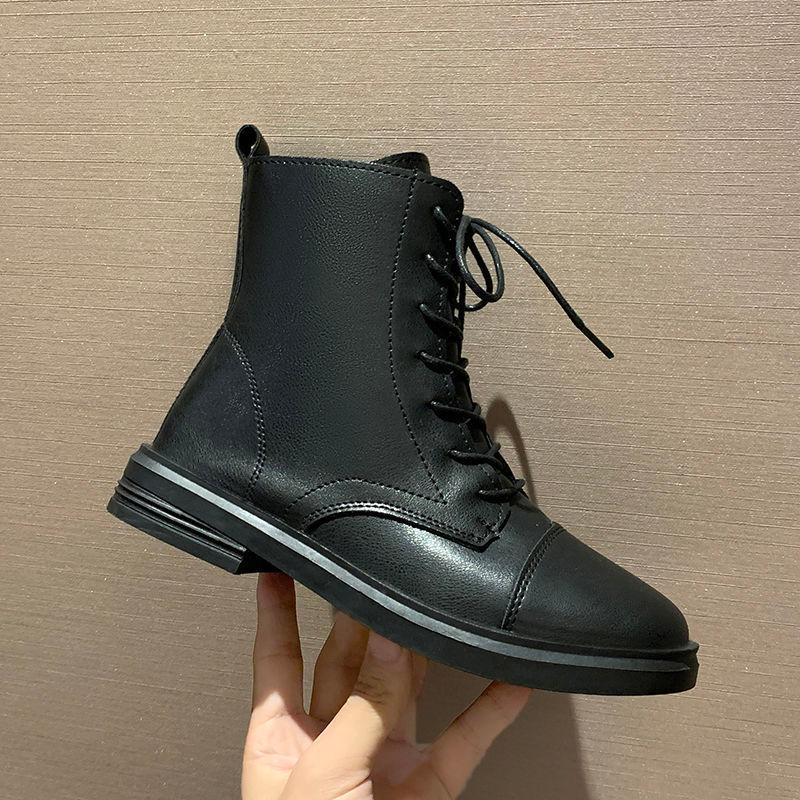 British Wind Women Flat Boots Autumn Thin Korean Ladies Boots Flat-bottomed Ins Fashion Women Motorcycle, Black
British Wind Women Flat Boots Autumn Thin Korean Ladies Boots Flat-bottomed Ins Fashion Women Motorcycle, Black