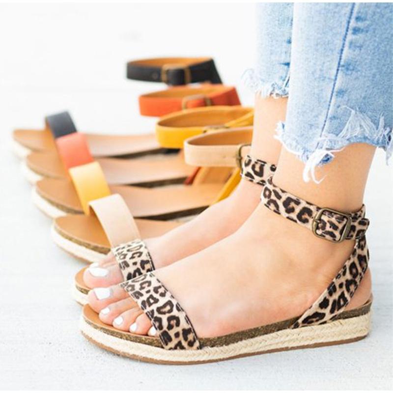 Summer Women Leopard Sandals Ankle Buckle Platform Female Peep Toe Sandals Ladies Retro Comfortable Casual Shoes, Beige 
Summer Women Leopard Sandals Ankle Buckle Platform Female Peep Toe Sandals Ladies Retro Comfortable Casual Shoes, Beige