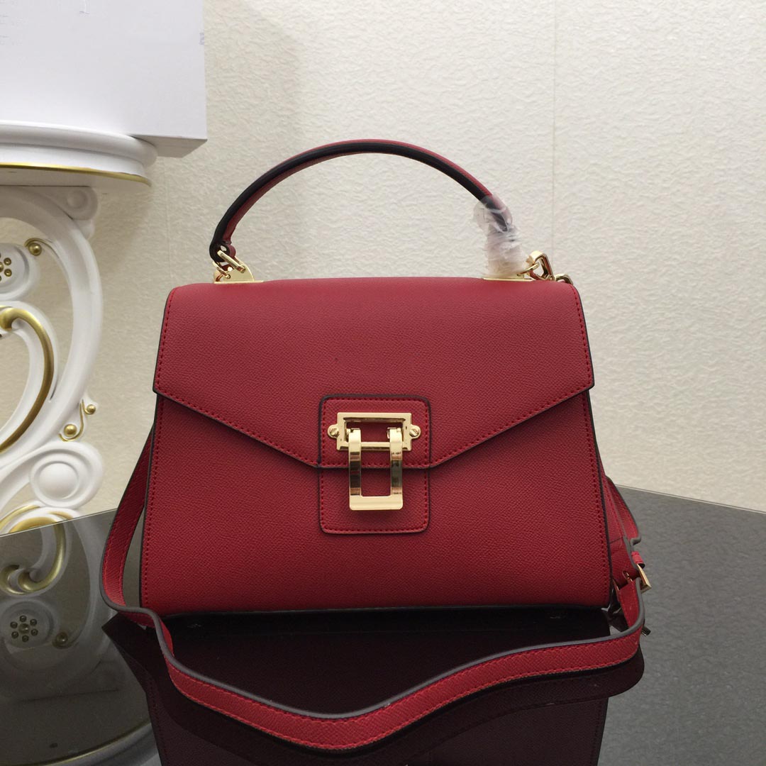 Evening bags luxury designer handbags chaise longue top leather material shoulder sack messenger fashionable decoration style
Evening bags luxury designer handbags chaise longue top leather material shoulder sack messenger fashionable decoration style