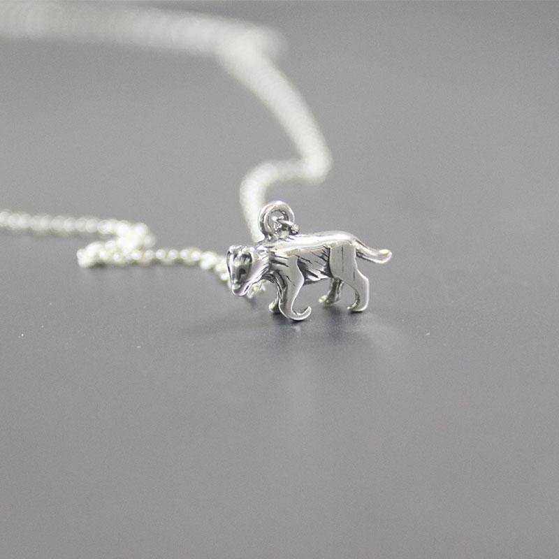 1pc Vintage Desert Wolf Stainless Steel Custom Necklace 3D Animal Pendants Necklaces Geeks Men Kids Memorial Jewelry
1pc Vintage Desert Wolf Stainless Steel Custom Necklace 3D Animal Pendants Necklaces Geeks Men Kids Memorial Jewelry