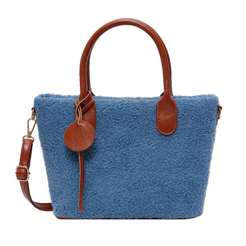 Plush Female Tote Bags Women Shoulder Bags Casual Ladies Crossbody Fashion Handbag for Girls Large Capacity Ms Business Bag, Black
Plush Female Tote Bags Women Shoulder Bags Casual Ladies Crossbody Fashion Handbag for Girls Large Capacity Ms Business Bag, Black