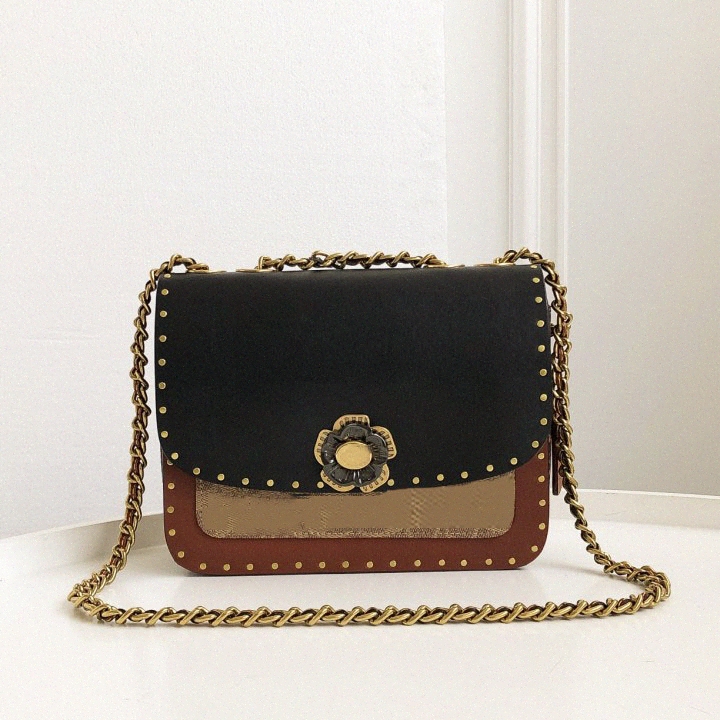 Madison 23 Camellia Metal Buckle Rib Trim chain messenger bag Evening Bags crossbody shoulder designer bag c2F6#, Dust bag
Madison 23 Camellia Metal Buckle Rib Trim chain messenger bag Evening Bags crossbody shoulder designer bag c2F6#, Dust bag