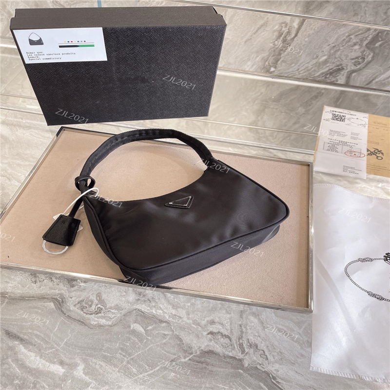 2021 women handbag Hobo bags Luxurys Designers Bags Designers portable Womens Handbags Purses Wallet Nylon Mini Bag
2021 women handbag Hobo bags Luxurys Designers Bags Designers portable Womens Handbags Purses Wallet Nylon Mini Bag