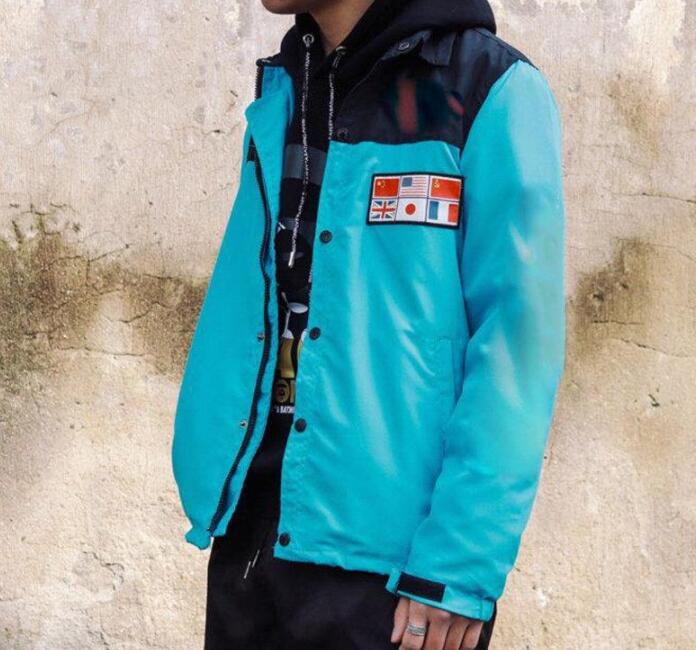 Fashion-Designer Outdoor spring autumn jackets Andes the men north single-layer overalls coat windbreaker face Fashion jacket Zipper Hoodies, Please choose color & size
Fashion-Designer Outdoor spring autumn jackets Andes the men north single-layer overalls coat windbreaker face Fashion jacket Zipper Hoodies, Please choose color & size