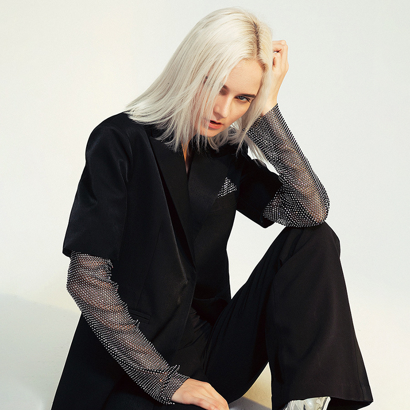 TWOTWINSTYLE Patchwork Diamond Women's Blazer Long Sleeve Notched Hit Color Slim Suit Female Autumn Plus Size Fashion New 201201