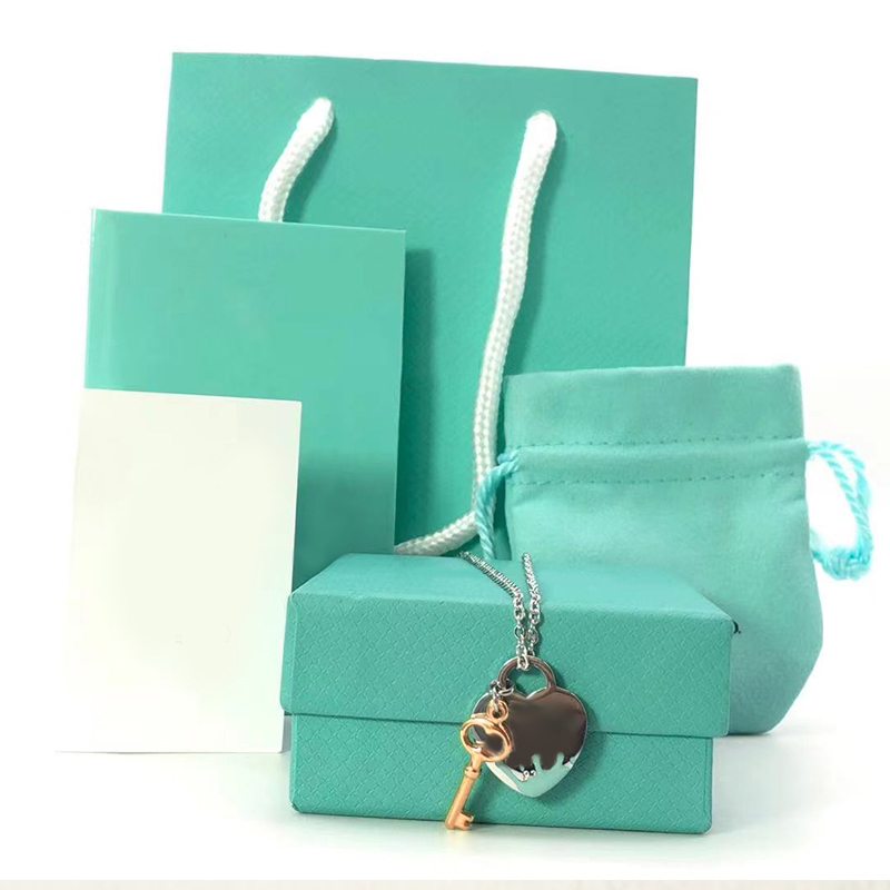 rose gold key blue heart necklace female stainless steel couple big pink green red pendant jewelry on the neck gift for girlfriend accessories wholesale
rose gold key blue heart necklace female stainless steel couple big pink green red pendant jewelry on the neck gift for girlfriend accessories wholesale