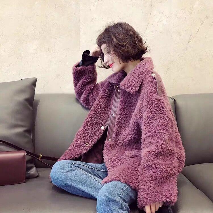 2021 New Fashion Women Autumn Winter Korean Style Single Breasted Real Wool Fur Coats Female Soft Natural Sheep Fur Jackets Z246, Khaki
2021 New Fashion Women Autumn Winter Korean Style Single Breasted Real Wool Fur Coats Female Soft Natural Sheep Fur Jackets Z246, Khaki