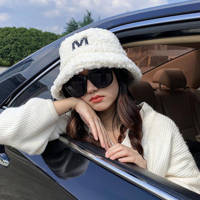 Brand New Faux Fur Winter Bucket Hats For Women Outdoor Warm Hat Soft lamb Fisherman Cap Fashion Letter Basin Cap Star Style Hat, White
Brand New Faux Fur Winter Bucket Hats For Women Outdoor Warm Hat Soft lamb Fisherman Cap Fashion Letter Basin Cap Star Style Hat, White