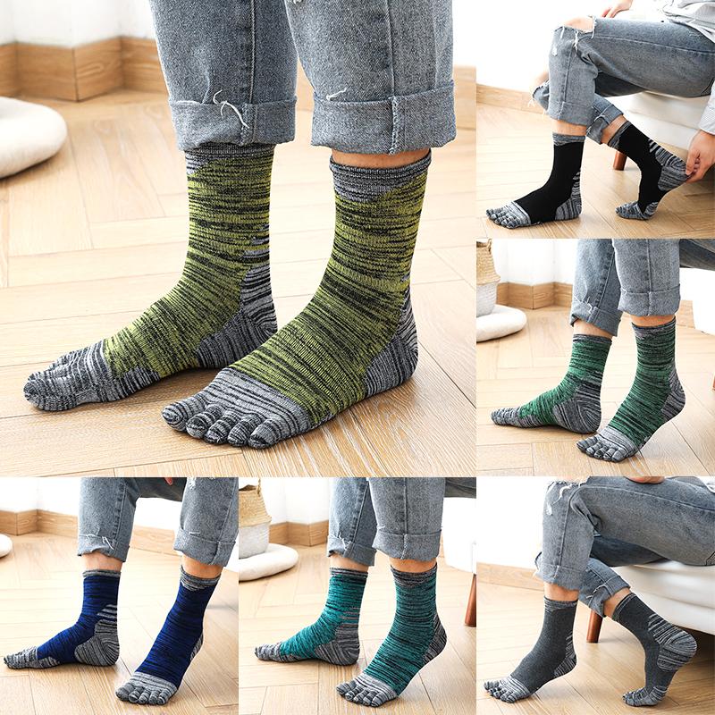Men Five Fingers Socks Soft Breathable Cotton Long Tube Running Socks Five Toe Novelty Fashion Colorful Striped Casual, Black
Men Five Fingers Socks Soft Breathable Cotton Long Tube Running Socks Five Toe Novelty Fashion Colorful Striped Casual, Black