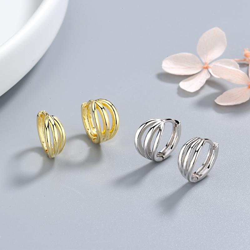ANENJERY Personality Three-layer Twist Line Hoop Earring With Silver Color Small Earrings For Party Jewelry S-E969
ANENJERY Personality Three-layer Twist Line Hoop Earring With Silver Color Small Earrings For Party Jewelry S-E969