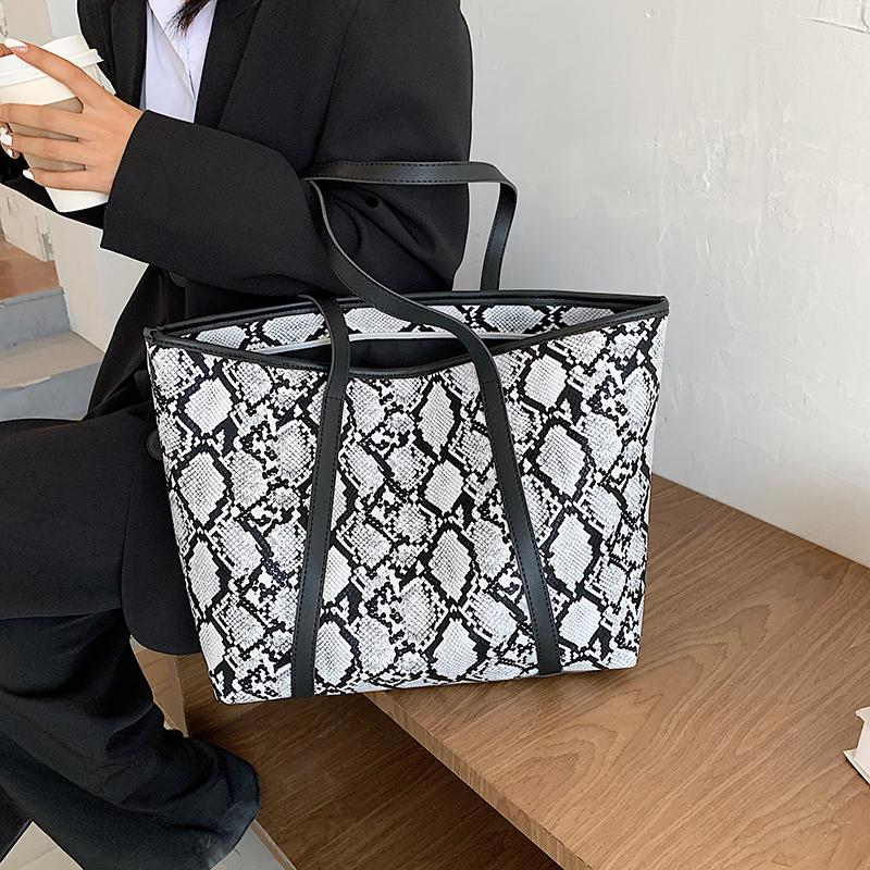 Women Bags Luxury Handbag Design Snakskin Pattern Quality Shoulder Lady Large Capacity Shopping Bag Women's Totes Purse, White
Women Bags Luxury Handbag Design Snakskin Pattern Quality Shoulder Lady Large Capacity Shopping Bag Women's Totes Purse, White