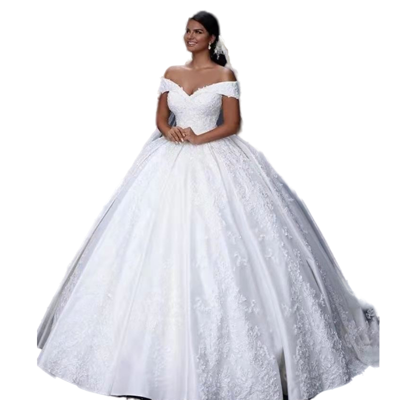 2022 Modern V Neck Ball Gown Wedding Dresses For Bride Off The Shoulder Long Chapel Bridal Gowns Appliques Lace Formal Wedding Dress Custom Made Back 