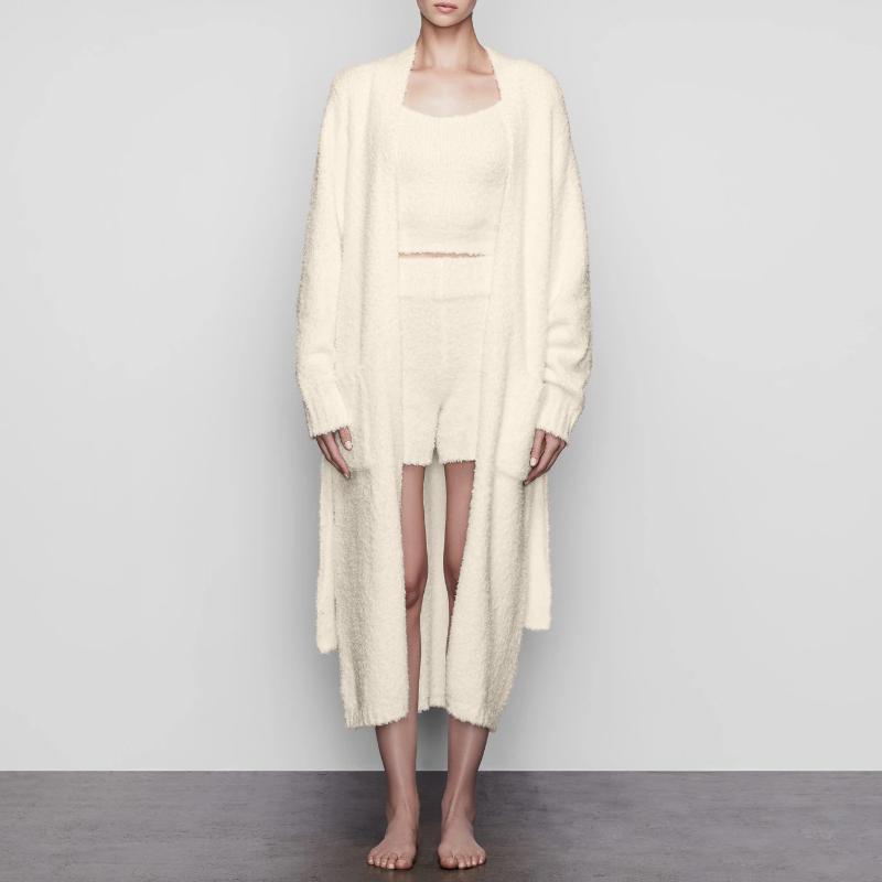 2020European and American New Style Women's Casual Fashion Plush Lace Up Long Cardigan with Belt Bathrobe Household Coat, Khaki
2020European and American New Style Women's Casual Fashion Plush Lace Up Long Cardigan with Belt Bathrobe Household Coat, Khaki