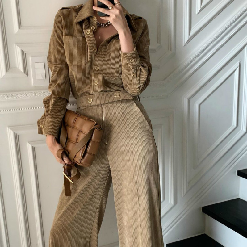 2021 New Women's Clothes of Two Solid Single Pieces Breasted Pit Shirts Pockets Loose Lanes Wide Leggings Winter Mail Sets J160, Khaki.
2021 New Women's Clothes of Two Solid Single Pieces Breasted Pit Shirts Pockets Loose Lanes Wide Leggings Winter Mail Sets J160, Khaki.
