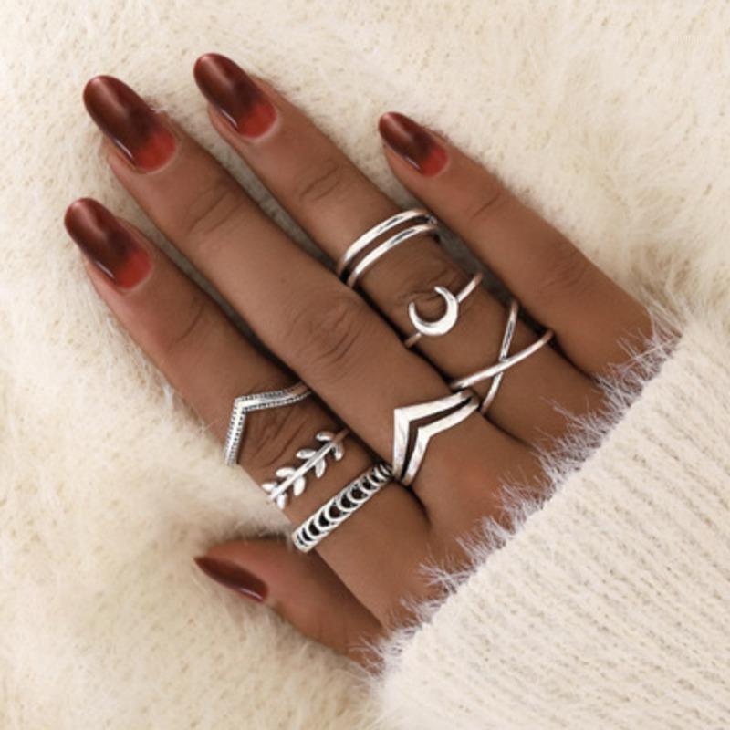 Punk Rings Set Vintage Midi Finger Knuckles Rings for Women Jewelry Bague Femne Boho Moon Crystal Anillos Party1
Punk Rings Set Vintage Midi Finger Knuckles Rings for Women Jewelry Bague Femne Boho Moon Crystal Anillos Party1