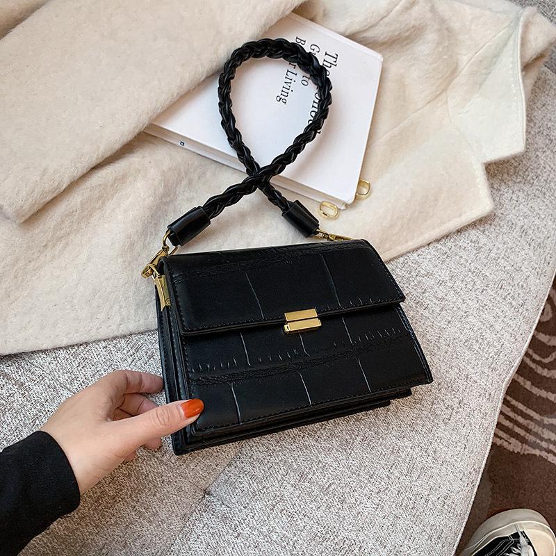 High-quality Texture Bag Women 2021 Autumn and Winter New Wave Korean Fashion One-shoulder Small Square Bag Wild Messenger, Black
High-quality Texture Bag Women 2021 Autumn and Winter New Wave Korean Fashion One-shoulder Small Square Bag Wild Messenger, Black