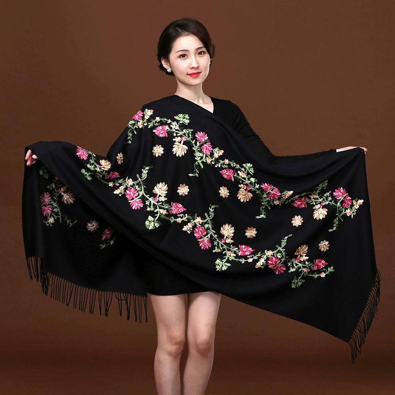 Hand-embroidered embroidery women's imitation cashmere wool scarf autumn and winter cheongsam shawl women's warm long section
Hand-embroidered embroidery women's imitation cashmere wool scarf autumn and winter cheongsam shawl women's warm long section