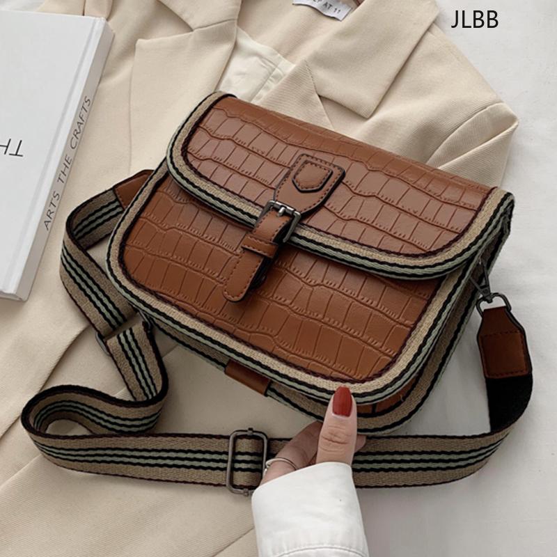 Fashion Stone Pattern PU Leather Shoulder Bags for Women 2021 Designer Handbags High Quality Crossbody Bag Simple Flap Handbag, Black
Fashion Stone Pattern PU Leather Shoulder Bags for Women 2021 Designer Handbags High Quality Crossbody Bag Simple Flap Handbag, Black