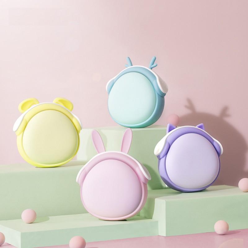 Winter Mini USB Handwarmer 2 in 1 mobile power charge bao explosion-proof cute pet warm baby 6000mAh Batterij quick Verwarming
Winter Mini USB Handwarmer 2 in 1 mobile power charge bao explosion-proof cute pet warm baby 6000mAh Batterij quick Verwarming