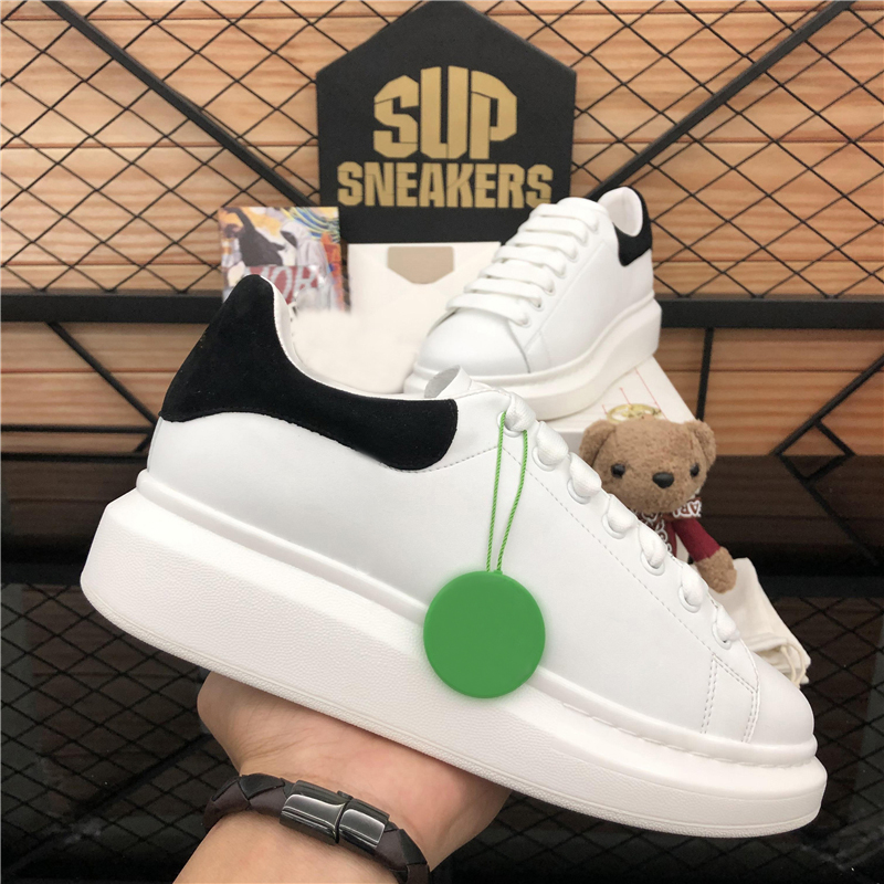 Fashion Men Designer Shoes Woman Genuine Leather Oversized Sole Platform Sneakers Black White Velvet Suede Casual Shoe Outdoor Trainers designer sneaker With Box, Gifts
Fashion Men Designer Shoes Woman Genuine Leather Oversized Sole Platform Sneakers Black White Velvet Suede Casual Shoe Outdoor Trainers designer sneaker With Box, Gifts
