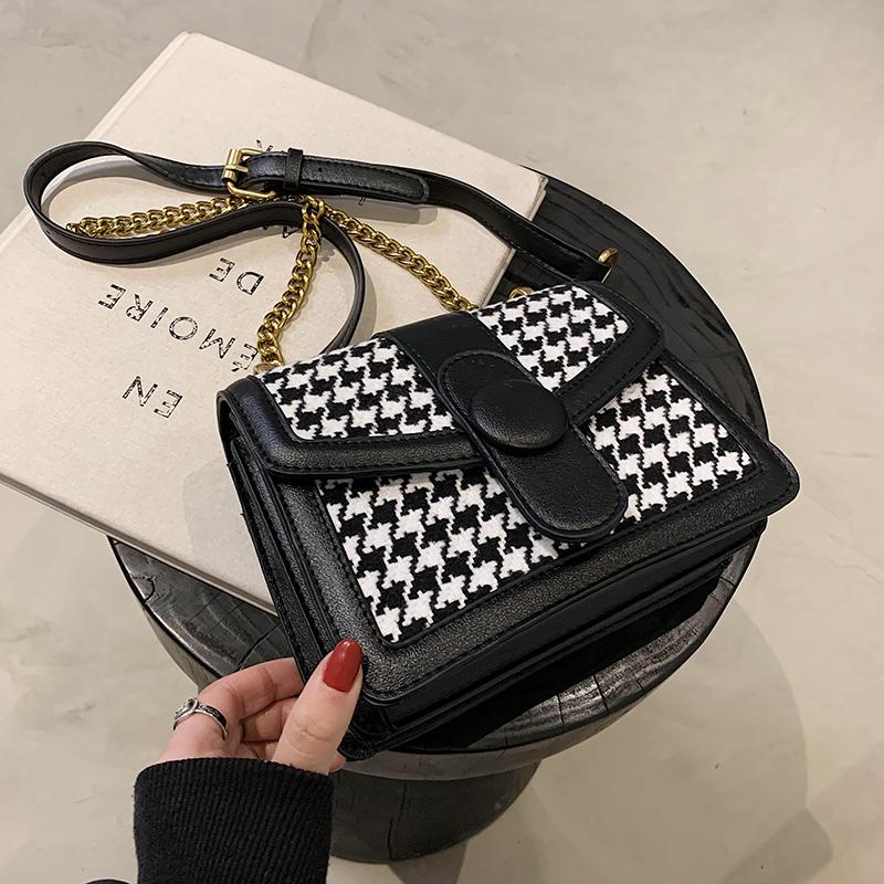 Niche Design Popular Houndstooth Handbag New Fashion Western Messenger Bag Chain Square Bag Underarm Dual-use Width 21cm, Black
Niche Design Popular Houndstooth Handbag New Fashion Western Messenger Bag Chain Square Bag Underarm Dual-use Width 21cm, Black