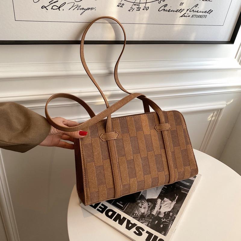 Fake Weave Square Armpit Bag 2021 Fashion New High Quality Pu Leather Women's Designer Handbag And Purse Vintage Women Bag, Black
Fake Weave Square Armpit Bag 2021 Fashion New High Quality Pu Leather Women's Designer Handbag And Purse Vintage Women Bag, Black