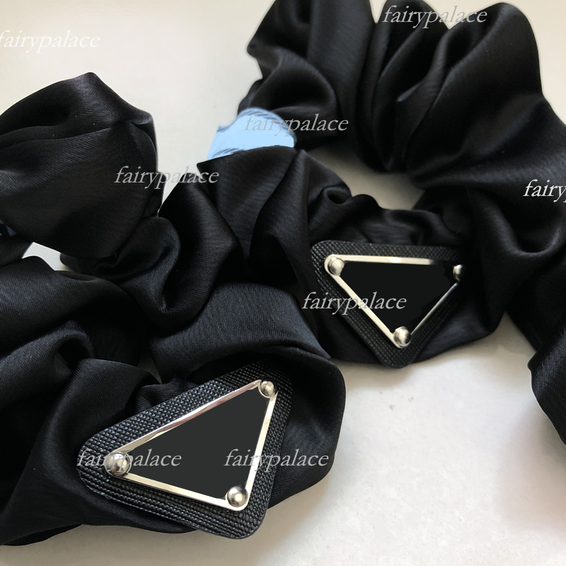 TOP quality Headband For Women Fashion High quality headbands letter hair Accessories tie head rope hairpin jewelry party gift
TOP quality Headband For Women Fashion High quality headbands letter hair Accessories tie head rope hairpin jewelry party gift