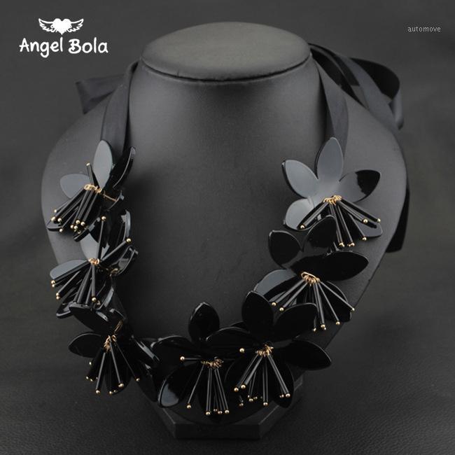 Newest Charm Women Black Acrylic Flowers Statement Necklace Fashion Necklaces & Pendants Handwork Jewelry1
Newest Charm Women Black Acrylic Flowers Statement Necklace Fashion Necklaces & Pendants Handwork Jewelry1