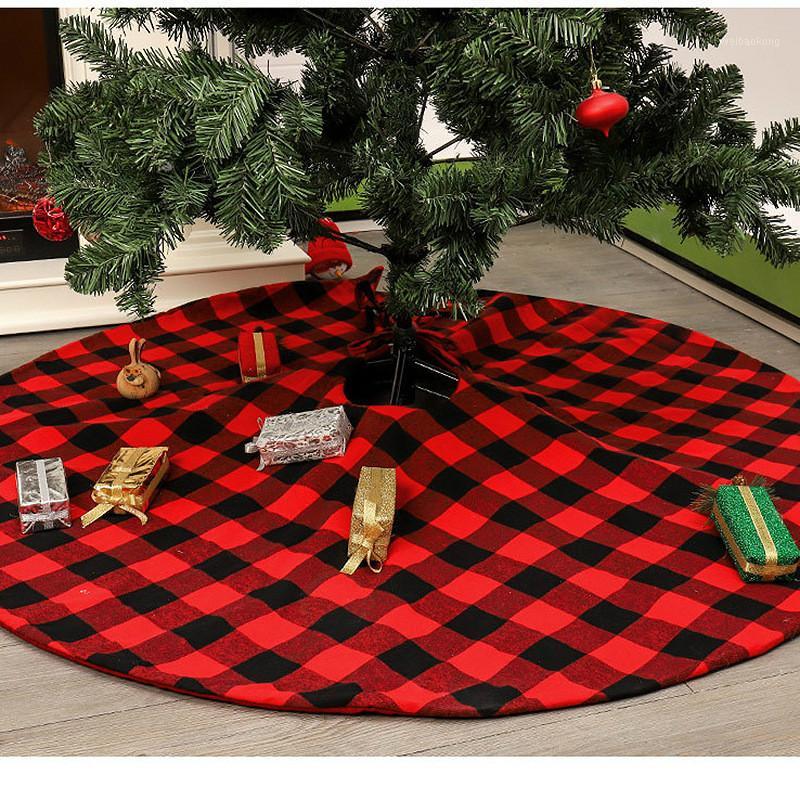 120CM Red black Plaid Christmas Tree Skirts Tree Foot Carpet Mat Christmas Decoration for Home Natal New Year Rug Decor1
120CM Red black Plaid Christmas Tree Skirts Tree Foot Carpet Mat Christmas Decoration for Home Natal New Year Rug Decor1