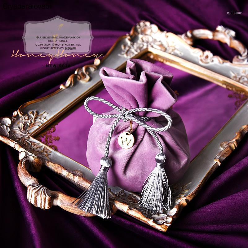 Luxury Purple Wedding Candy Boxes Gift Pouches With Strings Tags Velvet Candy Bags Birthday Wedding Gift Bag Wrapping Supplies1
Luxury Purple Wedding Candy Boxes Gift Pouches With Strings Tags Velvet Candy Bags Birthday Wedding Gift Bag Wrapping Supplies1