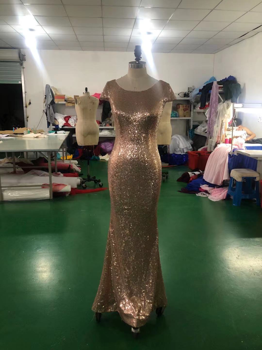 Elegant Long Rose Gold Sequin Mermaid Bridesmaid Dresses Maxi Floor Length Open Back Formal Wedding Party Gowns Custom for Women