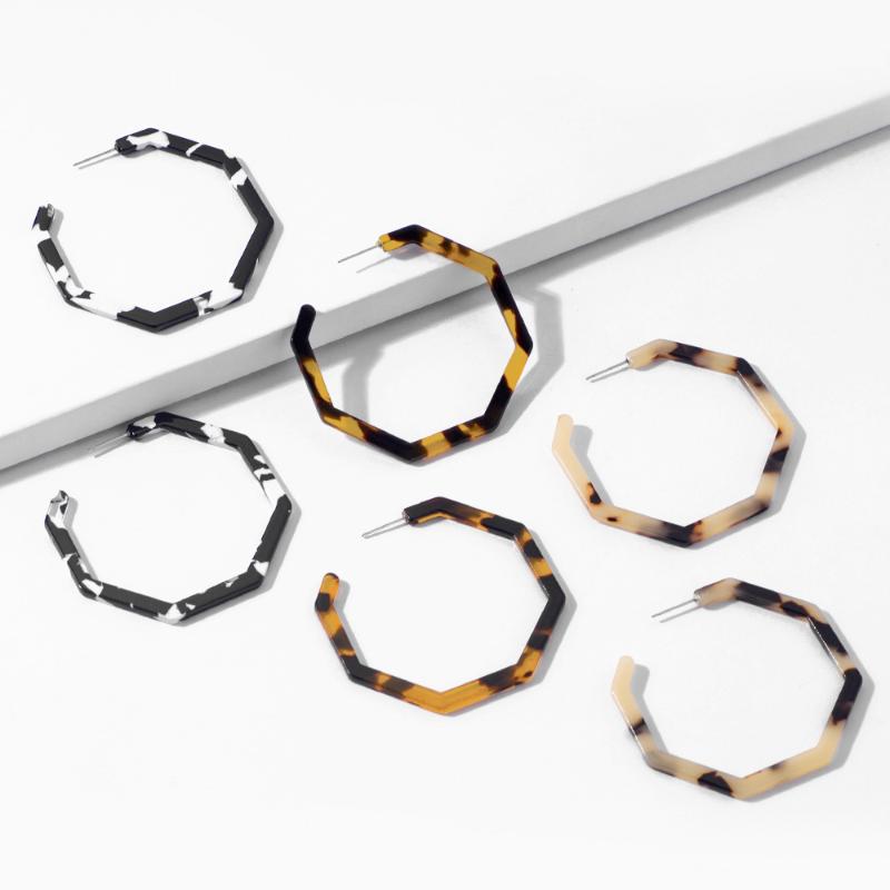 Polygon Tortoiseshell Acrylic Hoop Earrings for Women Acetate Plate Personality Leopard Big Earrings Boucle D'oreille Femme 2020
Polygon Tortoiseshell Acrylic Hoop Earrings for Women Acetate Plate Personality Leopard Big Earrings Boucle D'oreille Femme 2020