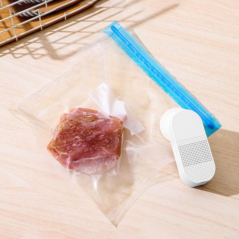Handheld Electric Vacuum Sealer Portable Mini Vacuum Pump Packaging Machine M6CB
Handheld Electric Vacuum Sealer Portable Mini Vacuum Pump Packaging Machine M6CB