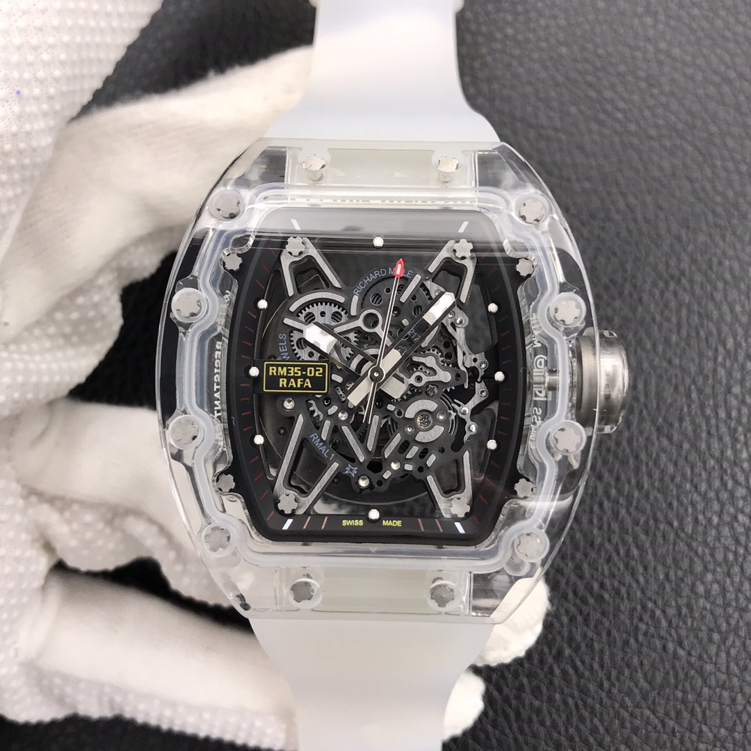 035 Montre DE Luxe mens watches Automatic machine movement full glass case rubber watchband Hollow out design luxury watch, As picture
035 Montre DE Luxe mens watches Automatic machine movement full glass case rubber watchband Hollow out design luxury watch, As picture