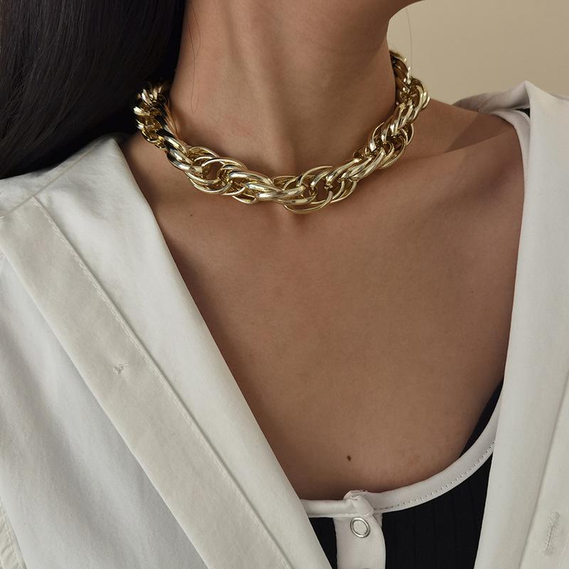 TIMEONLY Personality Twisted Chain Necklaces for Women Gold Color Alloy Chunky Linked Chokers Necklace Minimalist Jewelry Gift
TIMEONLY Personality Twisted Chain Necklaces for Women Gold Color Alloy Chunky Linked Chokers Necklace Minimalist Jewelry Gift