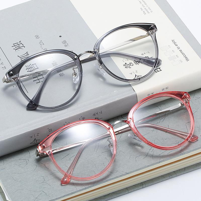 2021 Fashion New Anti Blue Glasses High Quality TR90 Glasses Frame Literary Men and Women All Match Flat Mirror
2021 Fashion New Anti Blue Glasses High Quality TR90 Glasses Frame Literary Men and Women All Match Flat Mirror