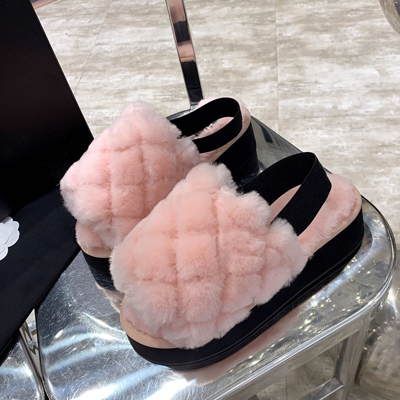 Luxurys Designer Slipper Women Sandals with wool Fashion Pink Black Fur Sliders Outdoor Shoes Winter Slippers fur Boots with Box, A1
Luxurys Designer Slipper Women Sandals with wool Fashion Pink Black Fur Sliders Outdoor Shoes Winter Slippers fur Boots with Box, A1