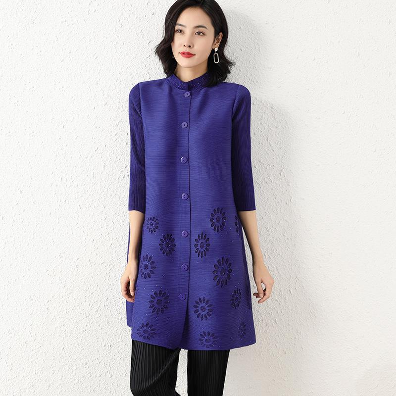 Women's Autumn Jacket For Female 45-75kg Miyake Pleated Stand Collar Three Quarter Sleeves Hollow Out Gauze Single Breasted Coat, Khaki 
Women's Autumn Jacket For Female 45-75kg Miyake Pleated Stand Collar Three Quarter Sleeves Hollow Out Gauze Single Breasted Coat, Khaki