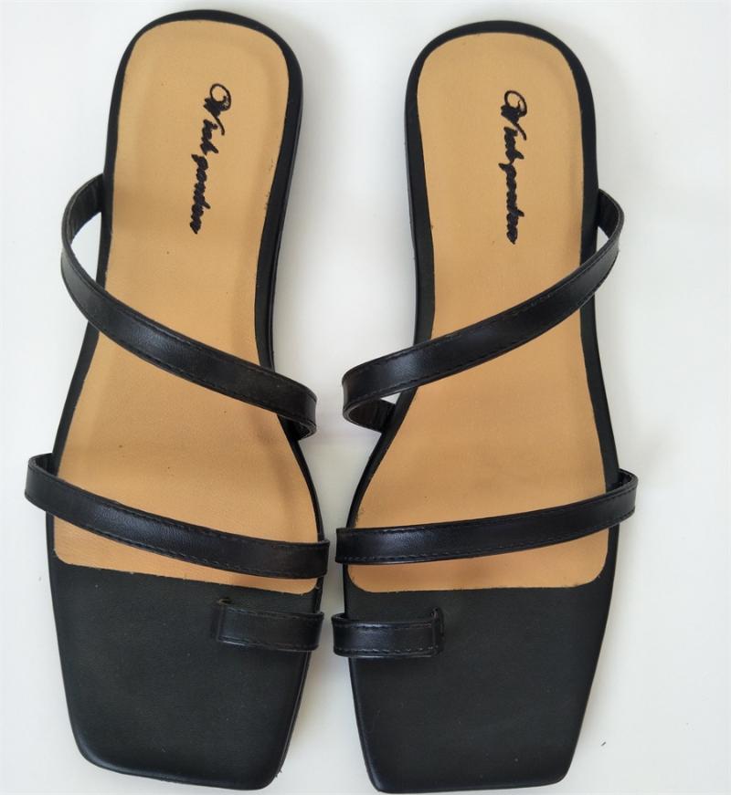 Women`s Summer Fashion Sandals Narrow Band Vintage Square Toe Buckle Strap Casual Female boho T-strap Slipper Lady Slipper shoes, Black
Women`s Summer Fashion Sandals Narrow Band Vintage Square Toe Buckle Strap Casual Female boho T-strap Slipper Lady Slipper shoes, Black