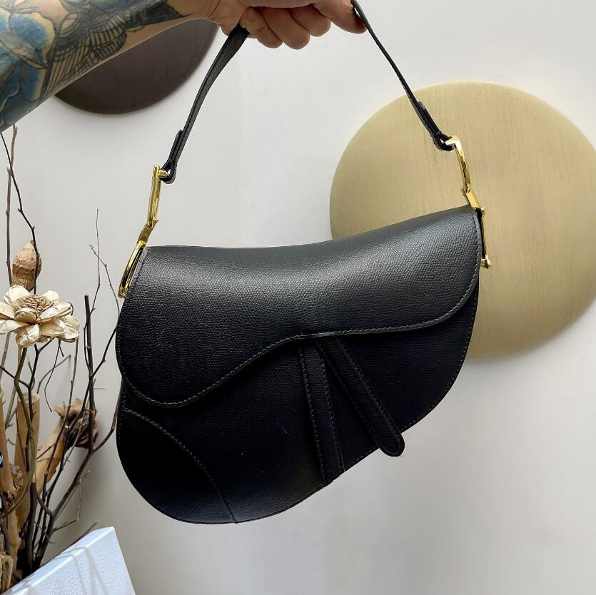 7A TOP Ladies Bag Classic Fashion luxury Designer Bags Handbags quality genuine leather Saddle bag Shoulder Shopping purse wallet for women
7A TOP Ladies Bag Classic Fashion luxury Designer Bags Handbags quality genuine leather Saddle bag Shoulder Shopping purse wallet for women