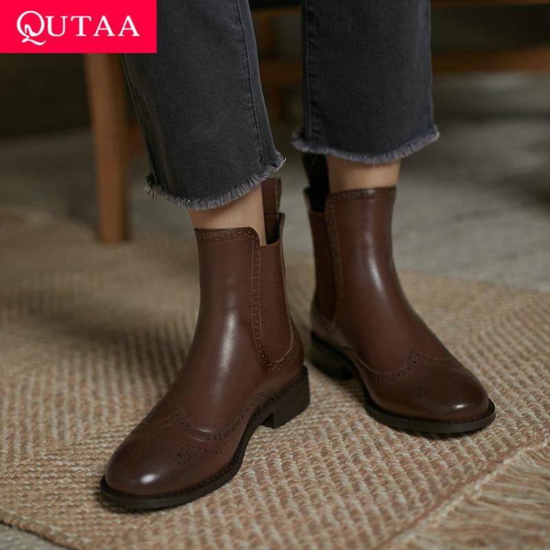 QUTAA 2021 Cow Leather Slip On Ankle Boots Round Toe All Match Women Shoes Autumn Winter Square Heel Short Boots Size 34-39, Black
QUTAA 2021 Cow Leather Slip On Ankle Boots Round Toe All Match Women Shoes Autumn Winter Square Heel Short Boots Size 34-39, Black