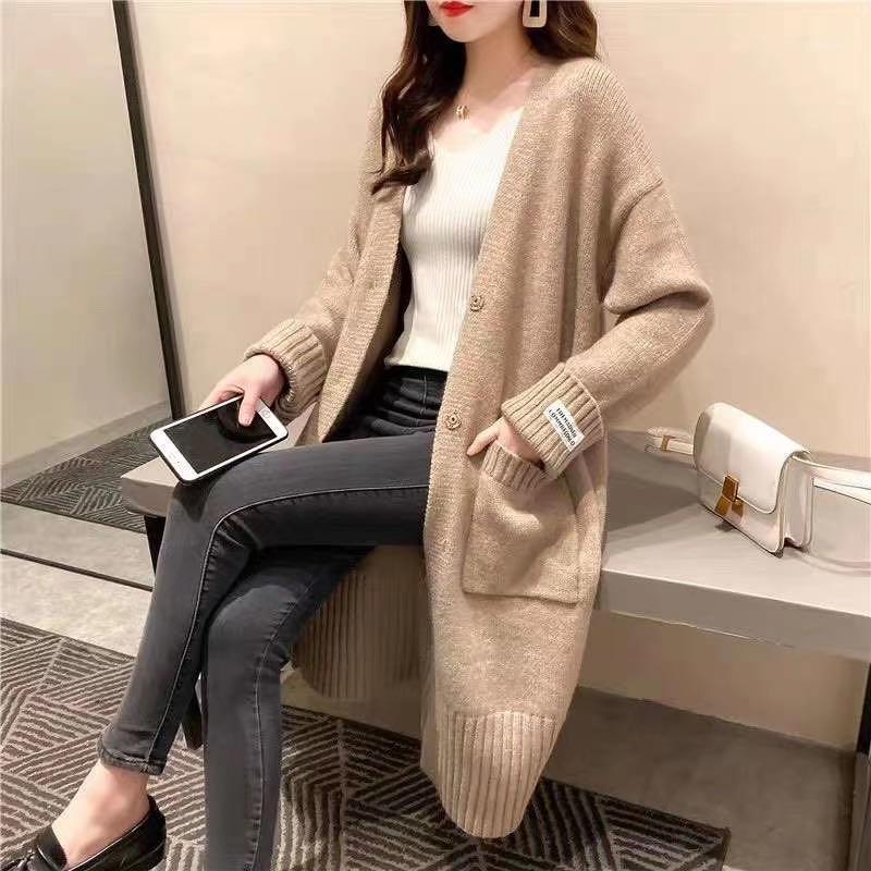 Jacket mid-length over the knee V-neck solid color knitted ladies cardigan 2020 spring and autumn new Korean version wide1, Black
Jacket mid-length over the knee V-neck solid color knitted ladies cardigan 2020 spring and autumn new Korean version wide1, Black