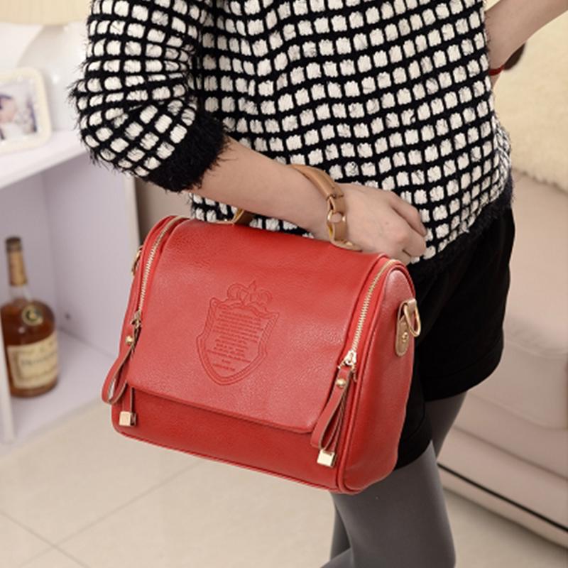 2021 Hot Women Handbags PU Leather Crown Shoulder Bag Double Zipper Messenger Shell Bag Elegant Ladies Evening Party, Khaki
2021 Hot Women Handbags PU Leather Crown Shoulder Bag Double Zipper Messenger Shell Bag Elegant Ladies Evening Party, Khaki