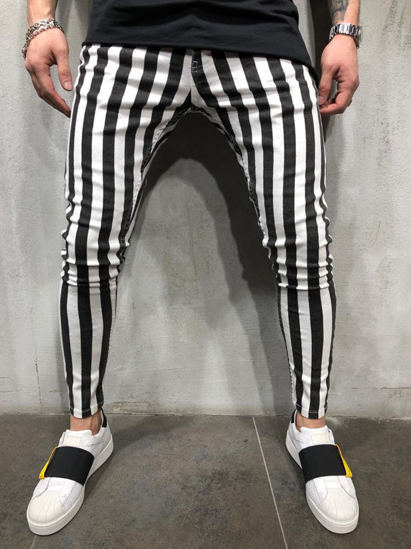 2019 Black and White Stripes Mens Joggers Casual Pants Fitness Men Sportswear Tracksuit Bottoms Skinny Sweatpants Trousers T200102, Padk01g
2019 Black and White Stripes Mens Joggers Casual Pants Fitness Men Sportswear Tracksuit Bottoms Skinny Sweatpants Trousers T200102, Padk01g