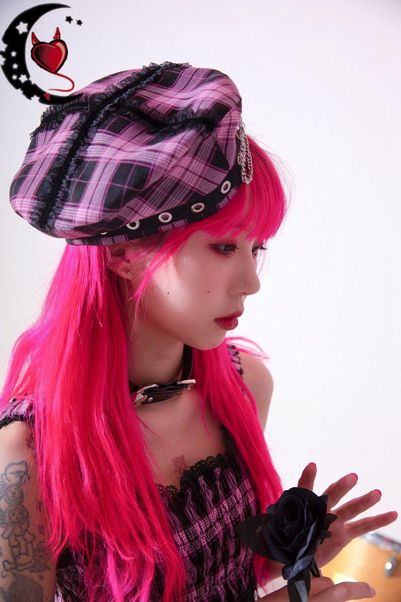 Original Design Japanese Harajuku Girls Vintage Plaid Cross Ruffles Beret Hats With Chain Pin, As pic
Original Design Japanese Harajuku Girls Vintage Plaid Cross Ruffles Beret Hats With Chain Pin, As pic