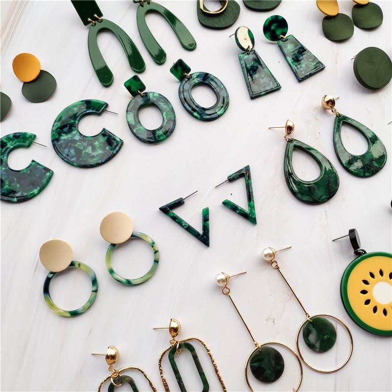 Fashion Green Kiwi Acrylic Drop Earrings for Women Sweet Cactus Geometric Acetate Green Beads Pendant Earrings Female Gifts
Fashion Green Kiwi Acrylic Drop Earrings for Women Sweet Cactus Geometric Acetate Green Beads Pendant Earrings Female Gifts
