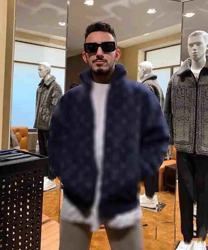 20SS France latest spring summer fashion letter Cloud sweater men women casual cotton Baseball shirt hoodie top hoodie black
20SS France latest spring summer fashion letter Cloud sweater men women casual cotton Baseball shirt hoodie top hoodie black