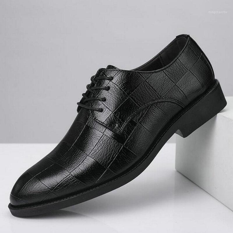 Man Pointed Toe Dress Shoes black brown Oxford Shoes Men Lace-up business Men Formal Large size C22-221
Man Pointed Toe Dress Shoes black brown Oxford Shoes Men Lace-up business Men Formal Large size C22-221